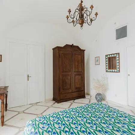 La Casa Del Blu بوسيتانو